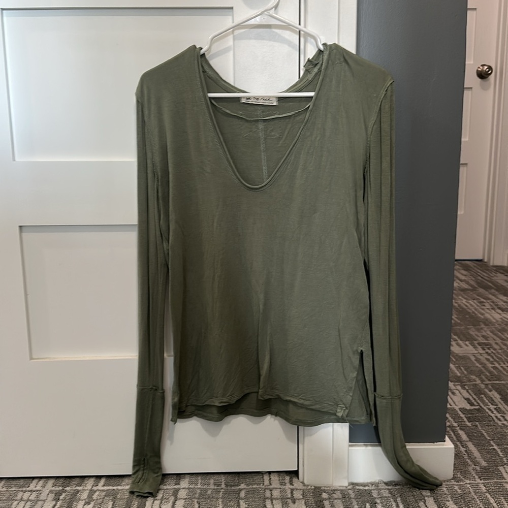 Free People
Fresh & Clean Long Sleeve Tee - Picture 2 of 2